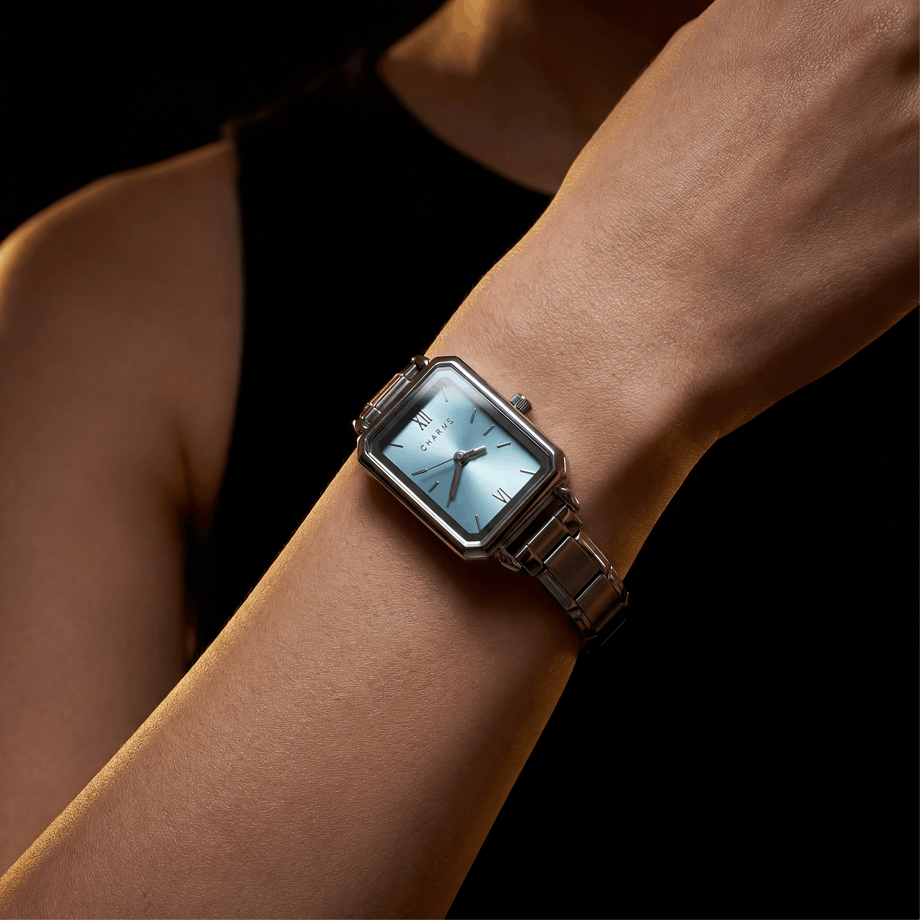 Como Watch Silver – Blue Dial Edition